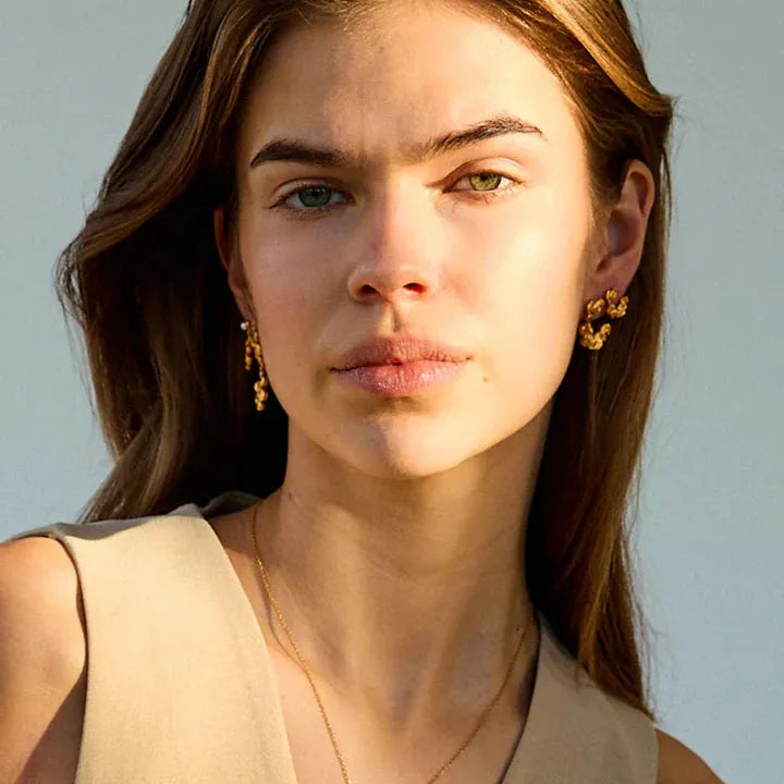 Audrey pearl earrings