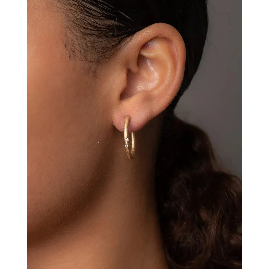 Esme Creol 18kt guld lille 6 brill i alt0,05ct