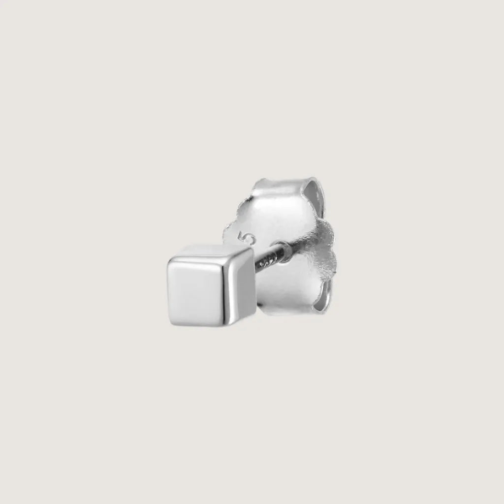 Magic Stud Silver